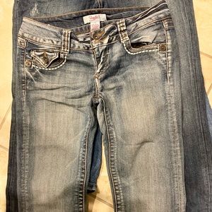 Candies brand super cute trendy capris sz 7